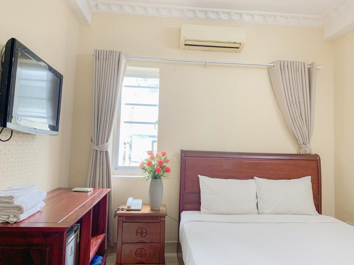 Red Sun Airport Saigon Hotel ホーチミン市 エクステリア 写真