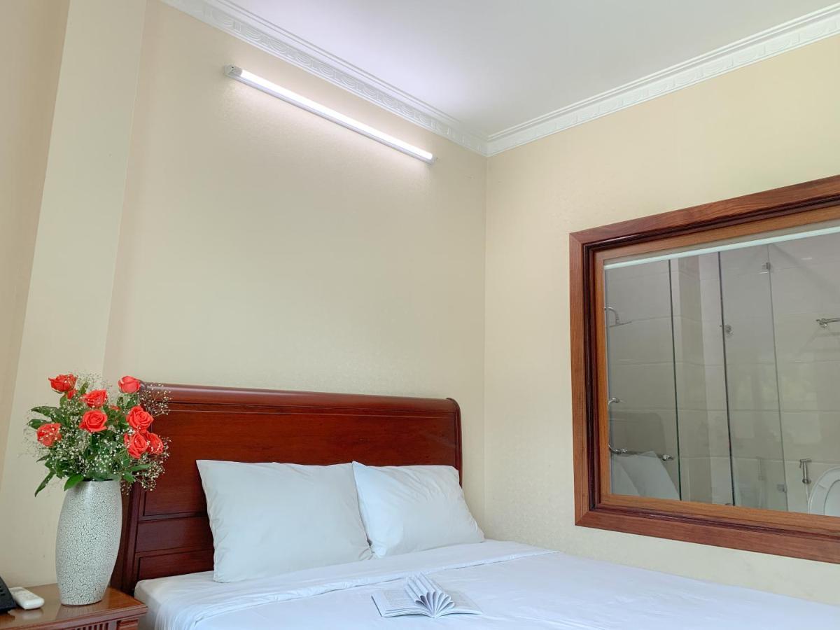 Red Sun Airport Saigon Hotel ホーチミン市 エクステリア 写真