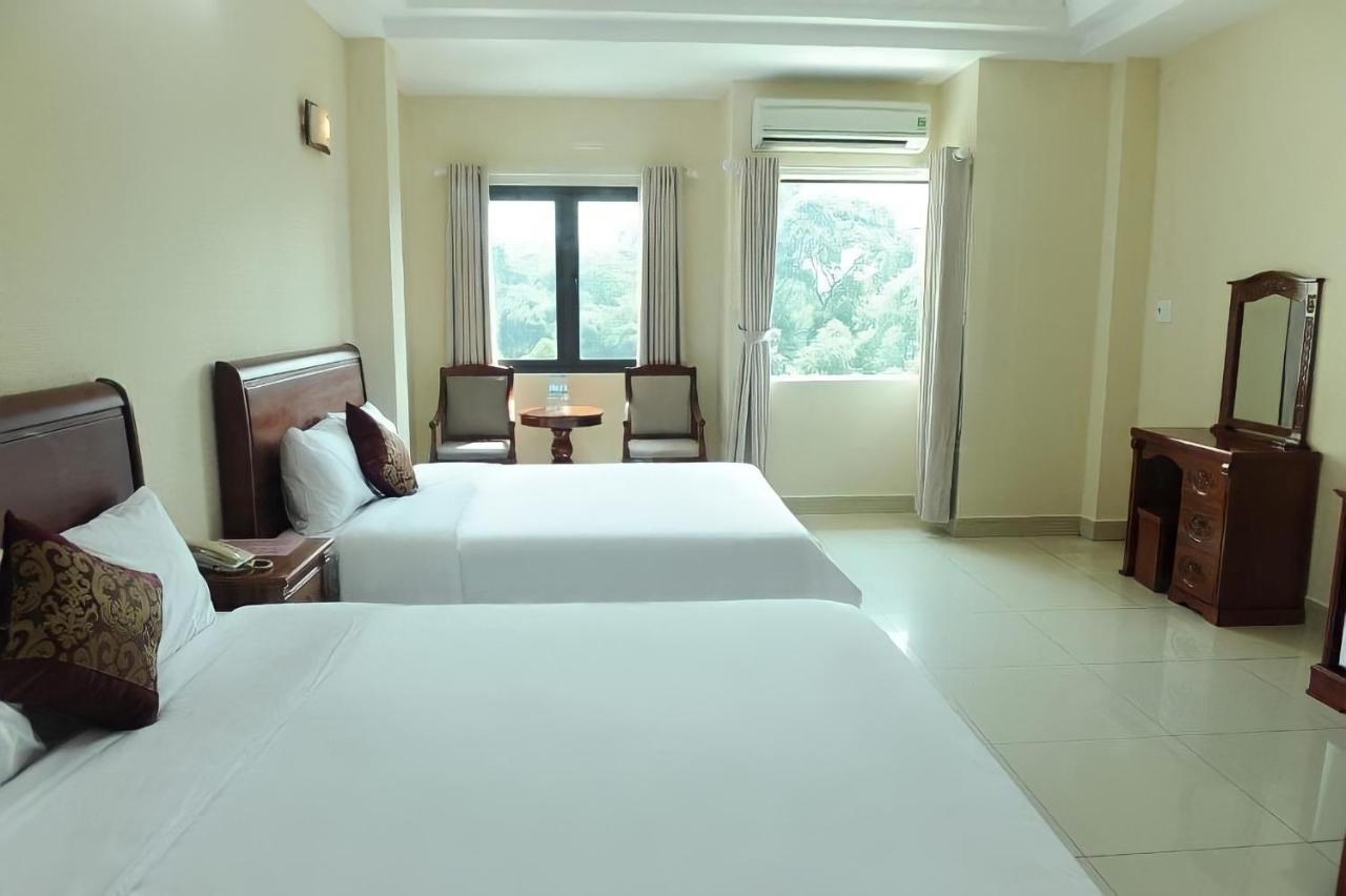 Red Sun Airport Saigon Hotel ホーチミン市 エクステリア 写真