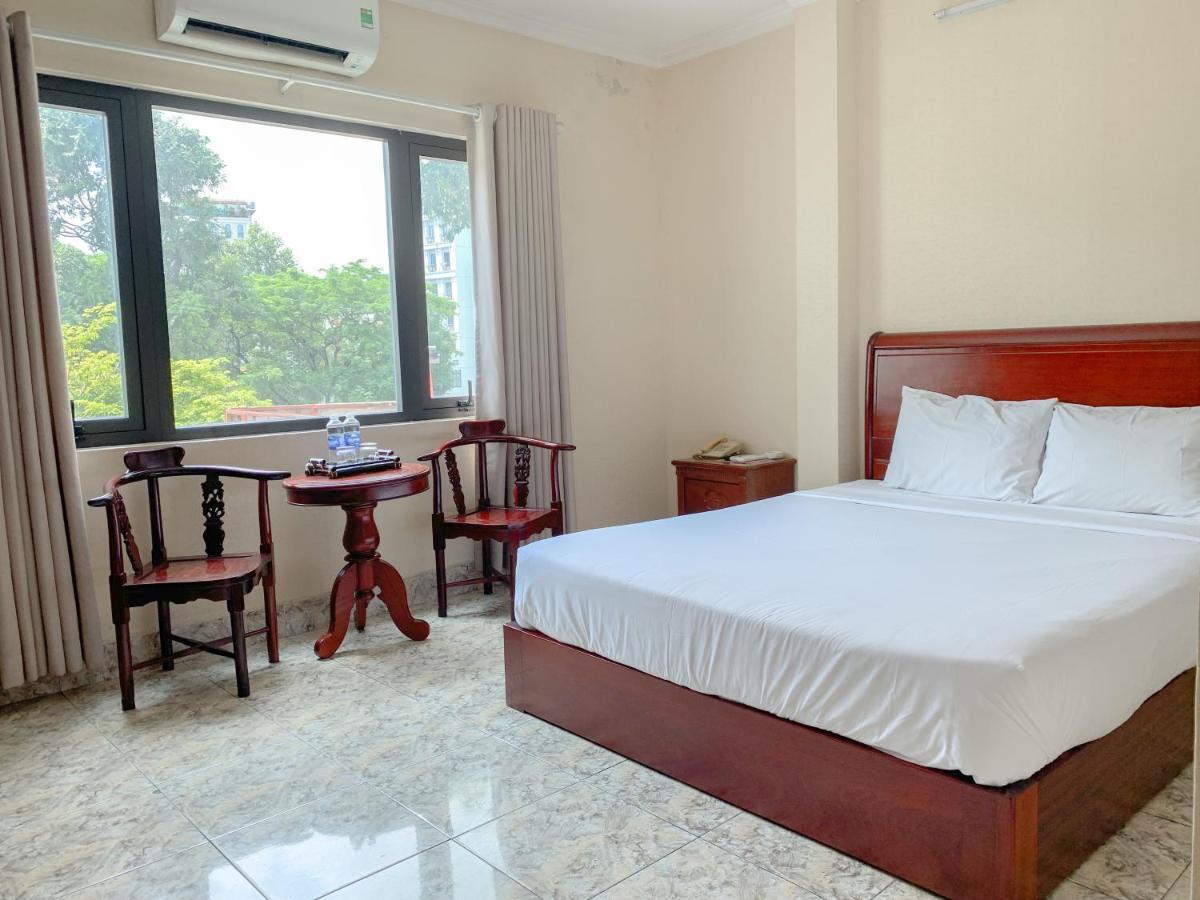 Red Sun Airport Saigon Hotel ホーチミン市 エクステリア 写真