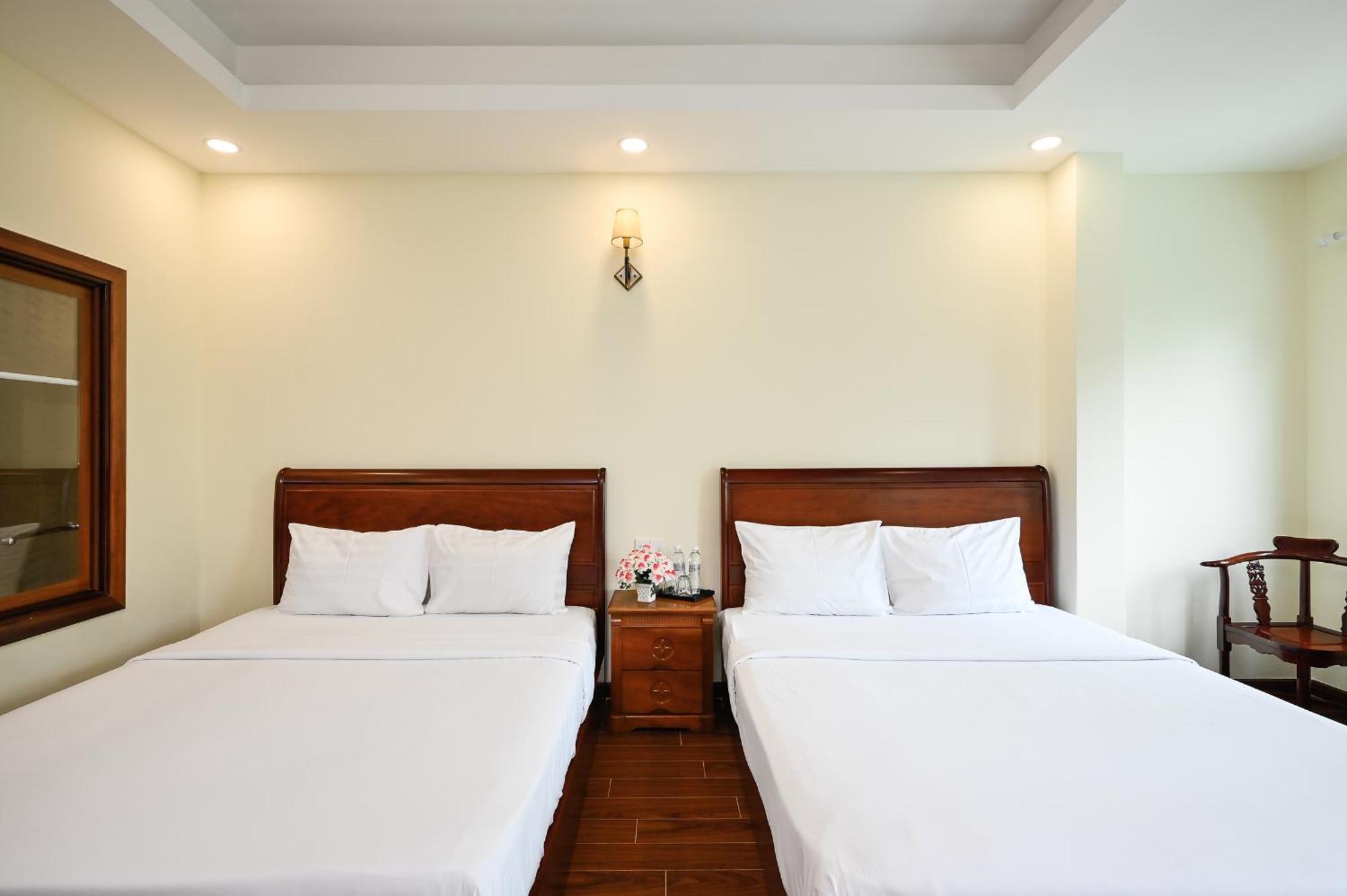 Red Sun Airport Saigon Hotel ホーチミン市 エクステリア 写真