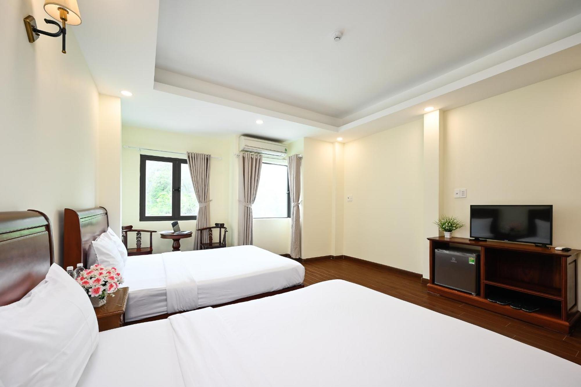 Red Sun Airport Saigon Hotel ホーチミン市 エクステリア 写真