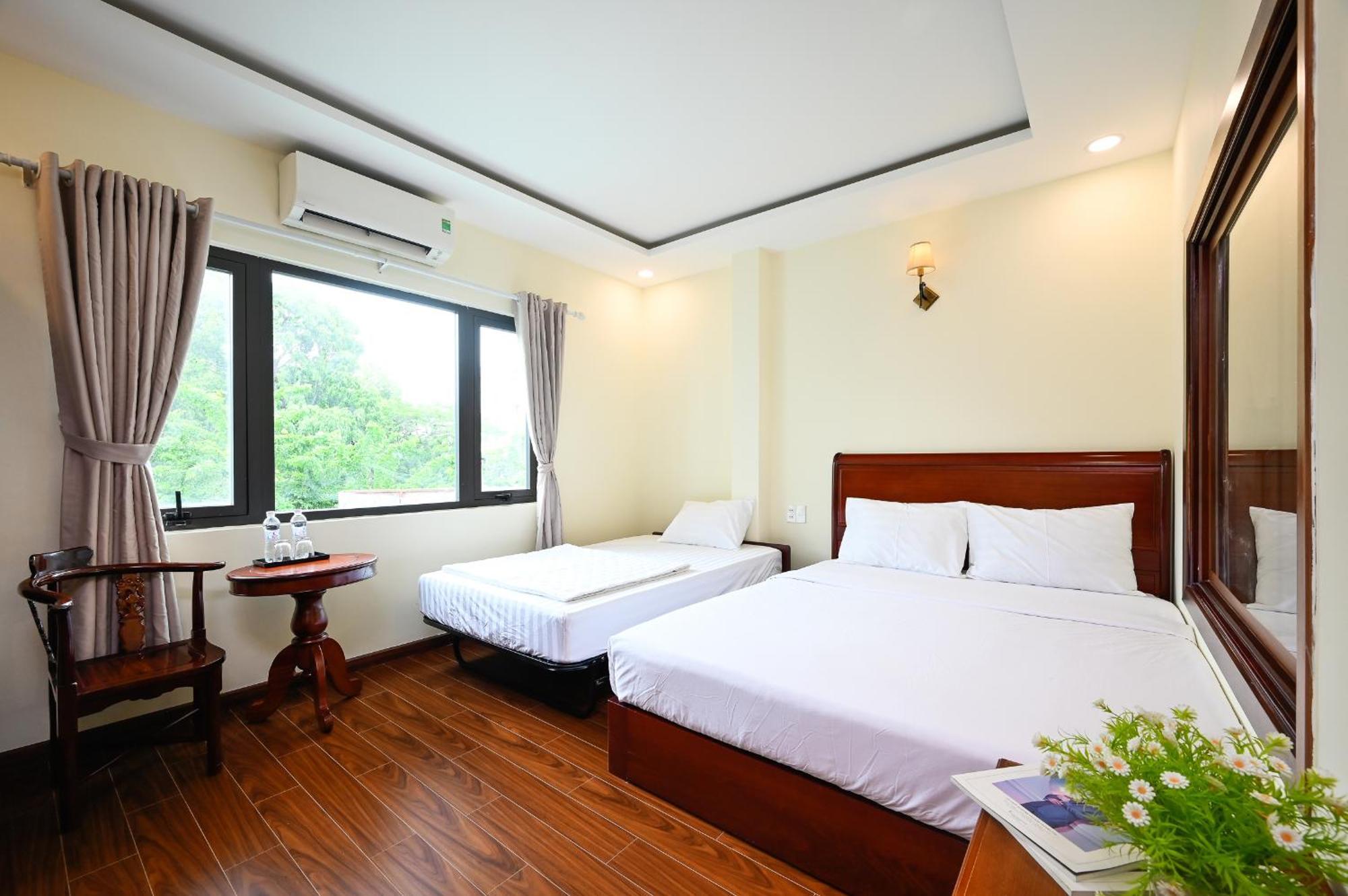 Red Sun Airport Saigon Hotel ホーチミン市 エクステリア 写真