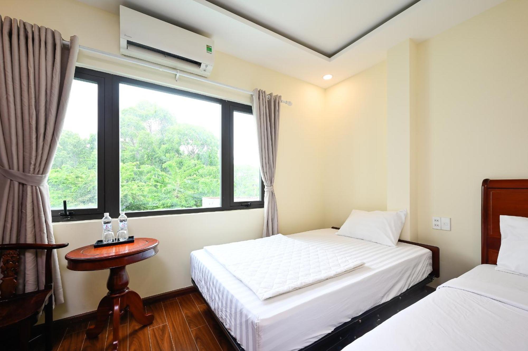 Red Sun Airport Saigon Hotel ホーチミン市 エクステリア 写真