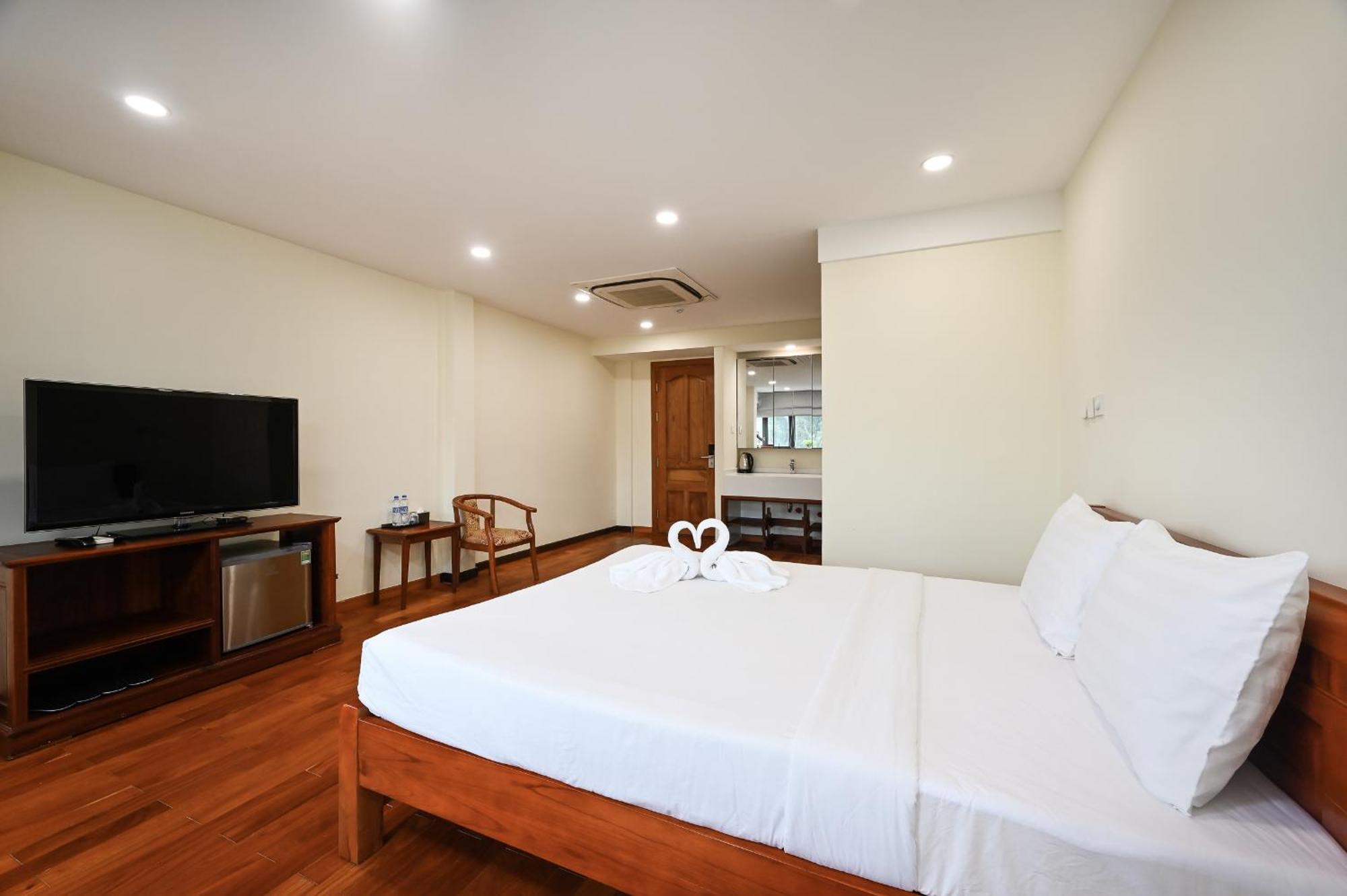 Red Sun Airport Saigon Hotel ホーチミン市 エクステリア 写真
