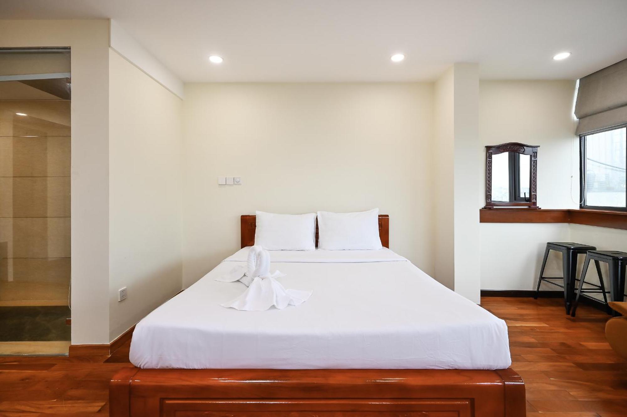 Red Sun Airport Saigon Hotel ホーチミン市 エクステリア 写真